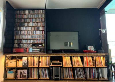 meuble TV à vinyles et son meuble CD